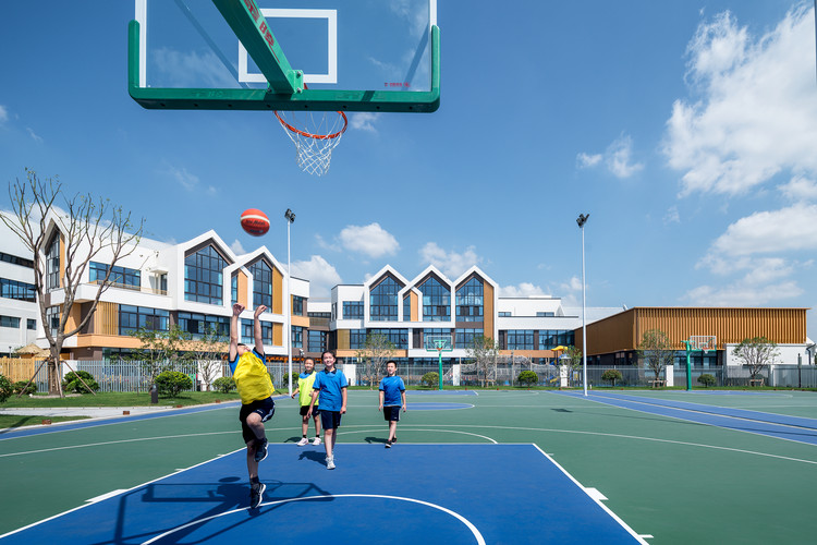 上海青浦协和双语学校 / 上海实现建筑设计事务所 - 中小学校