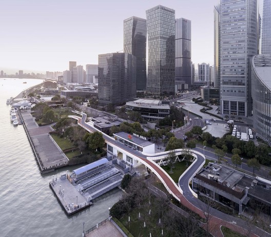 Pedestrian Bridge over Shanghai Taitong Ferry Station / Scenic Architecture Office - Image 7 of 36