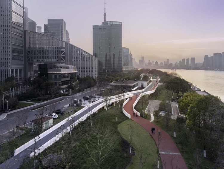 Pedestrian Bridge over Shanghai Taitong Ferry Station / Scenic Architecture Office - Image 1 of 36