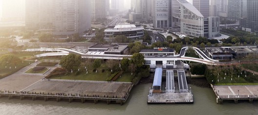 Pedestrian Bridge over Shanghai Taitong Ferry Station / Scenic Architecture Office - Image 6 of 36