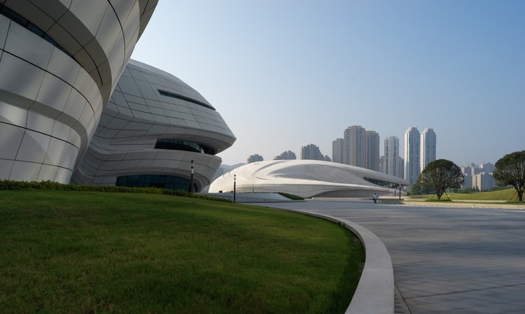 Changsha Meixihu International Culture and Art Centre / Zaha Hadid Architects - Image 6 of 53