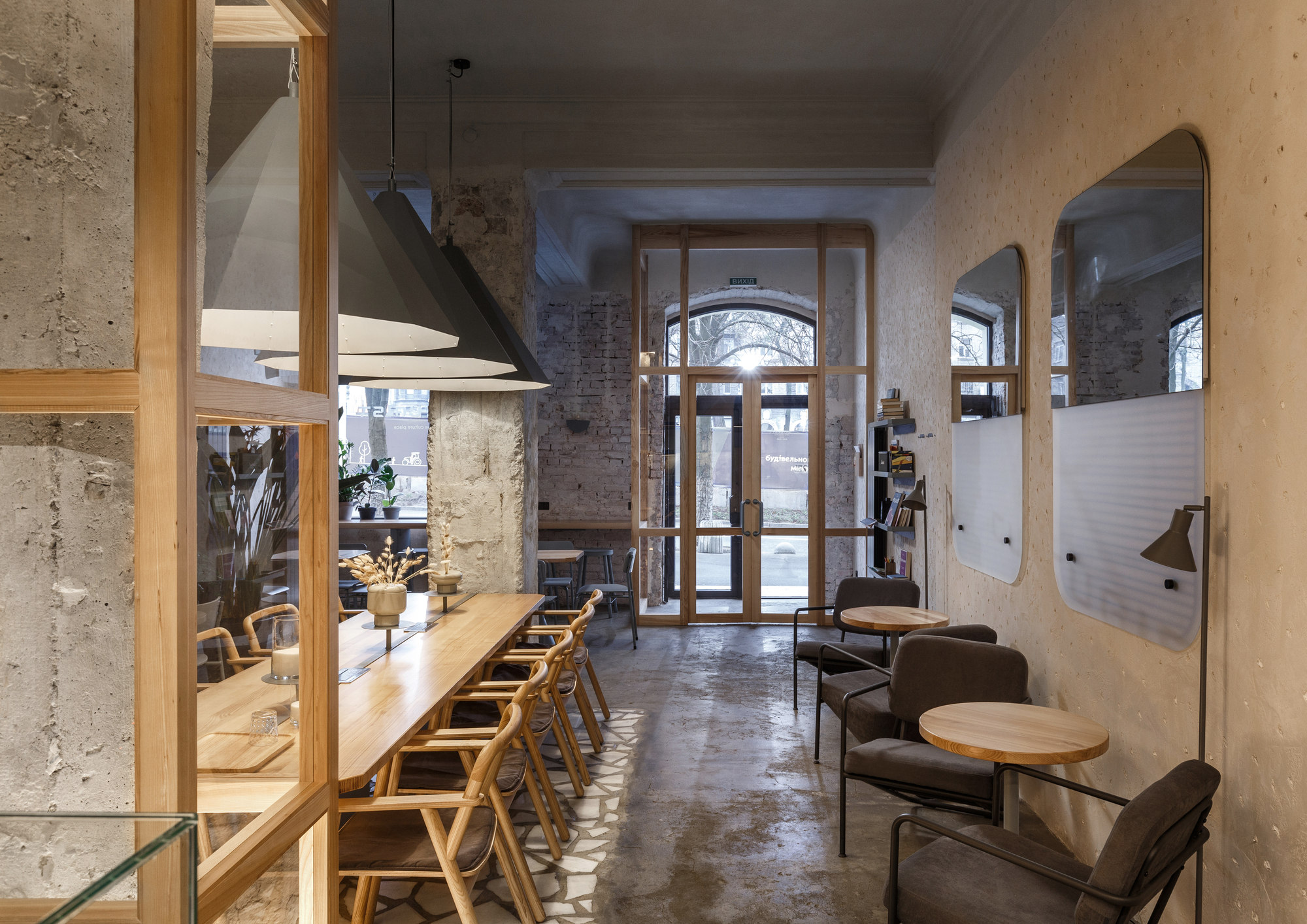 Gallery of Culturist Coffee House / SVOYA Studio - 19