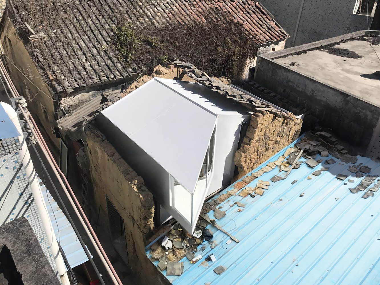 Gallery of Facadism When Walls Talk, and Lie 5