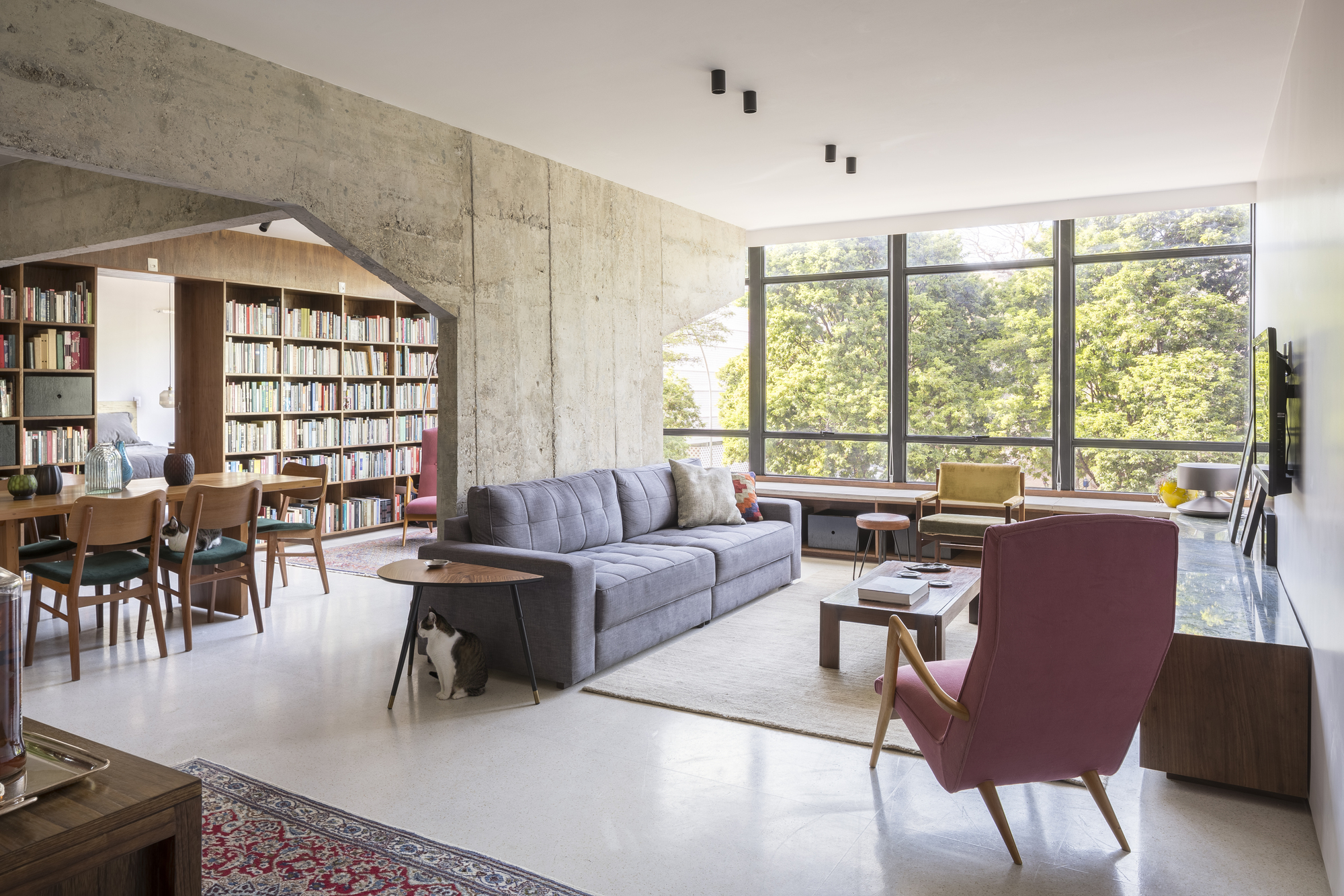巴西利亚公寓3-0-8,多元素融合之家 / Debaixo do Bloco Arquitetura | ArchDaily