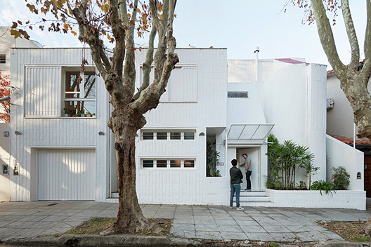 Latin American Architects Who Designed Their Own Houses - Image 3 of 15