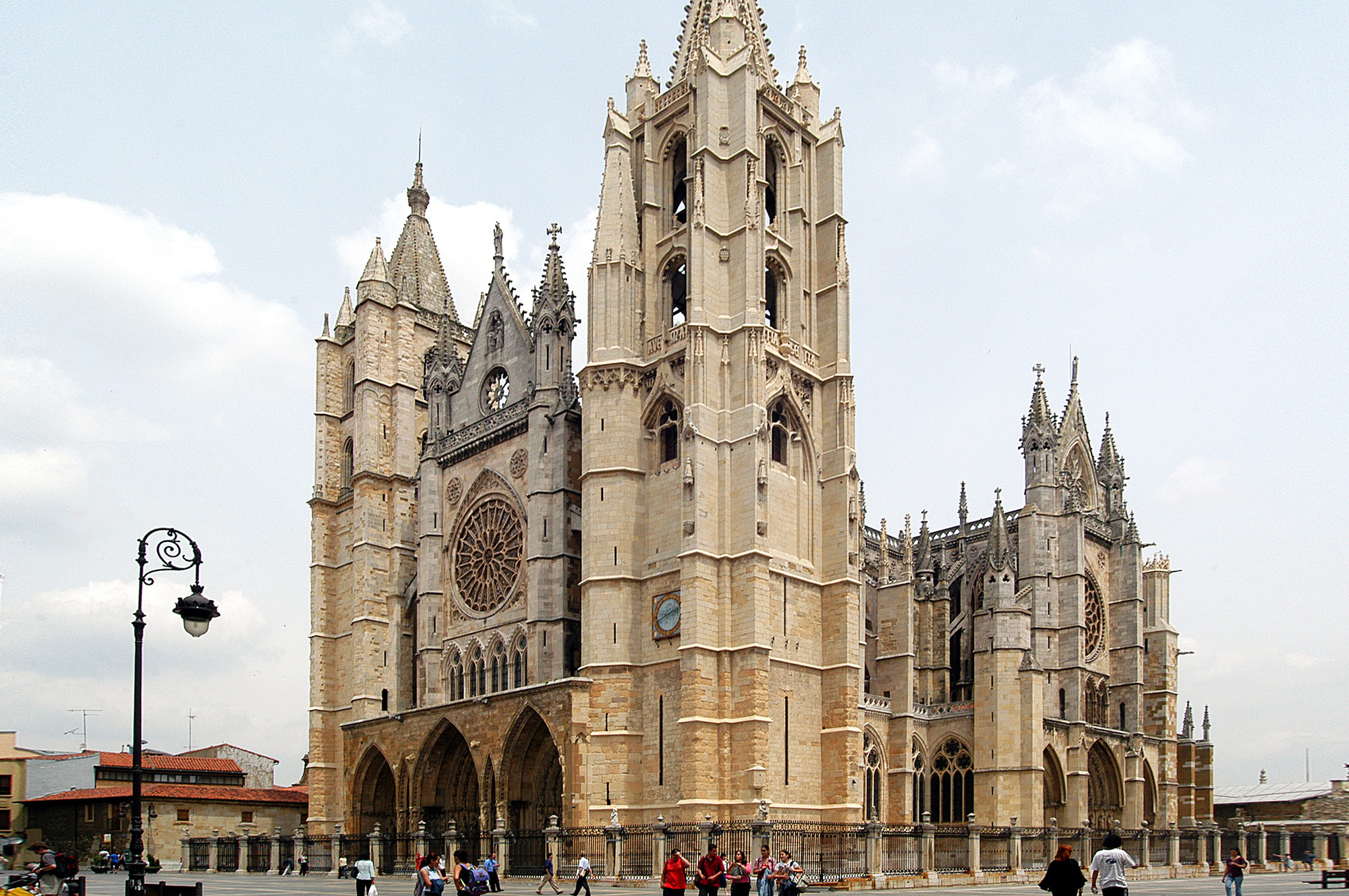 Gallery of Architectural Works that Were Declared World Heritage Sites