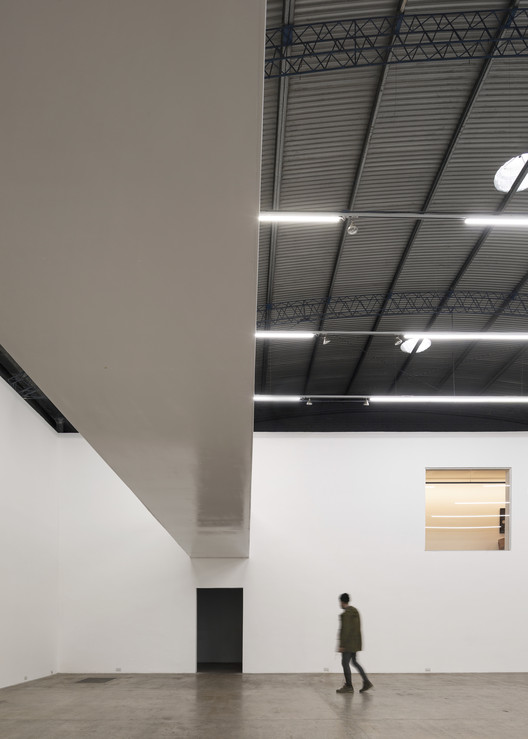 El Gran Vidrio Gallery Renovation / MMBB Arquitetos + Ben-Avid El Gran Vidrio Gallery Renovation / MMBB Arquitetos + Ben-Avid - Image 16 of 56
