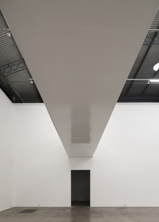El Gran Vidrio Gallery Renovation / MMBB Arquitetos + Ben-Avid El Gran Vidrio Gallery Renovation / MMBB Arquitetos + Ben-Avid - Image 17 of 56