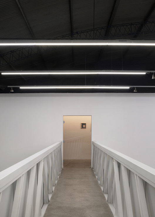 El Gran Vidrio Gallery Renovation / MMBB Arquitetos + Ben-Avid El Gran Vidrio Gallery Renovation / MMBB Arquitetos + Ben-Avid - Image 11 of 56