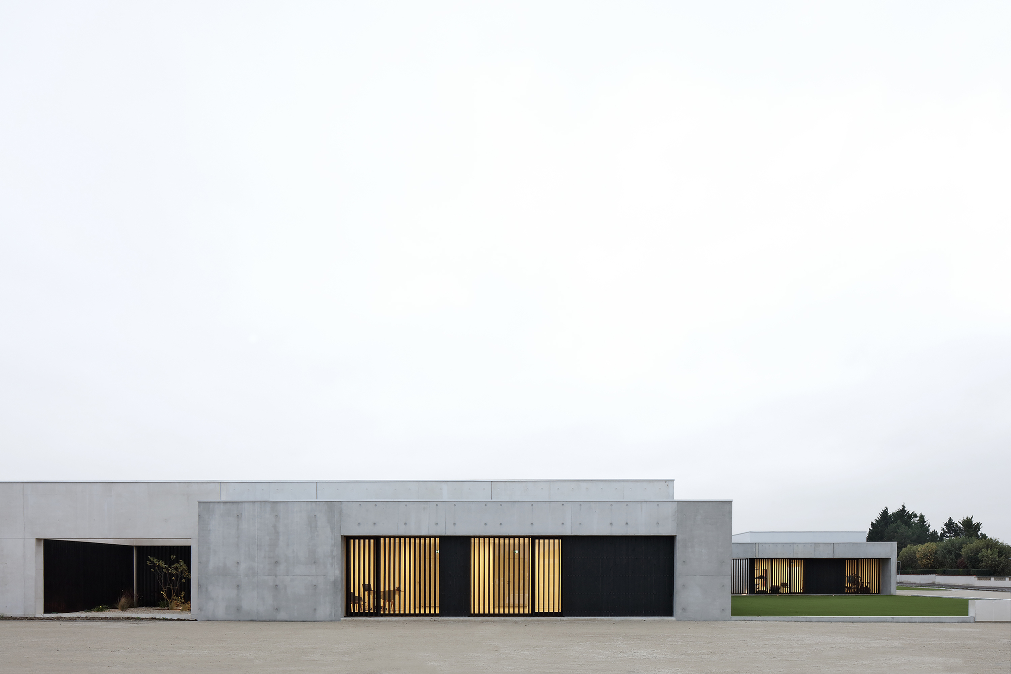 Les Patios Health Center / A6A | ArchDaily