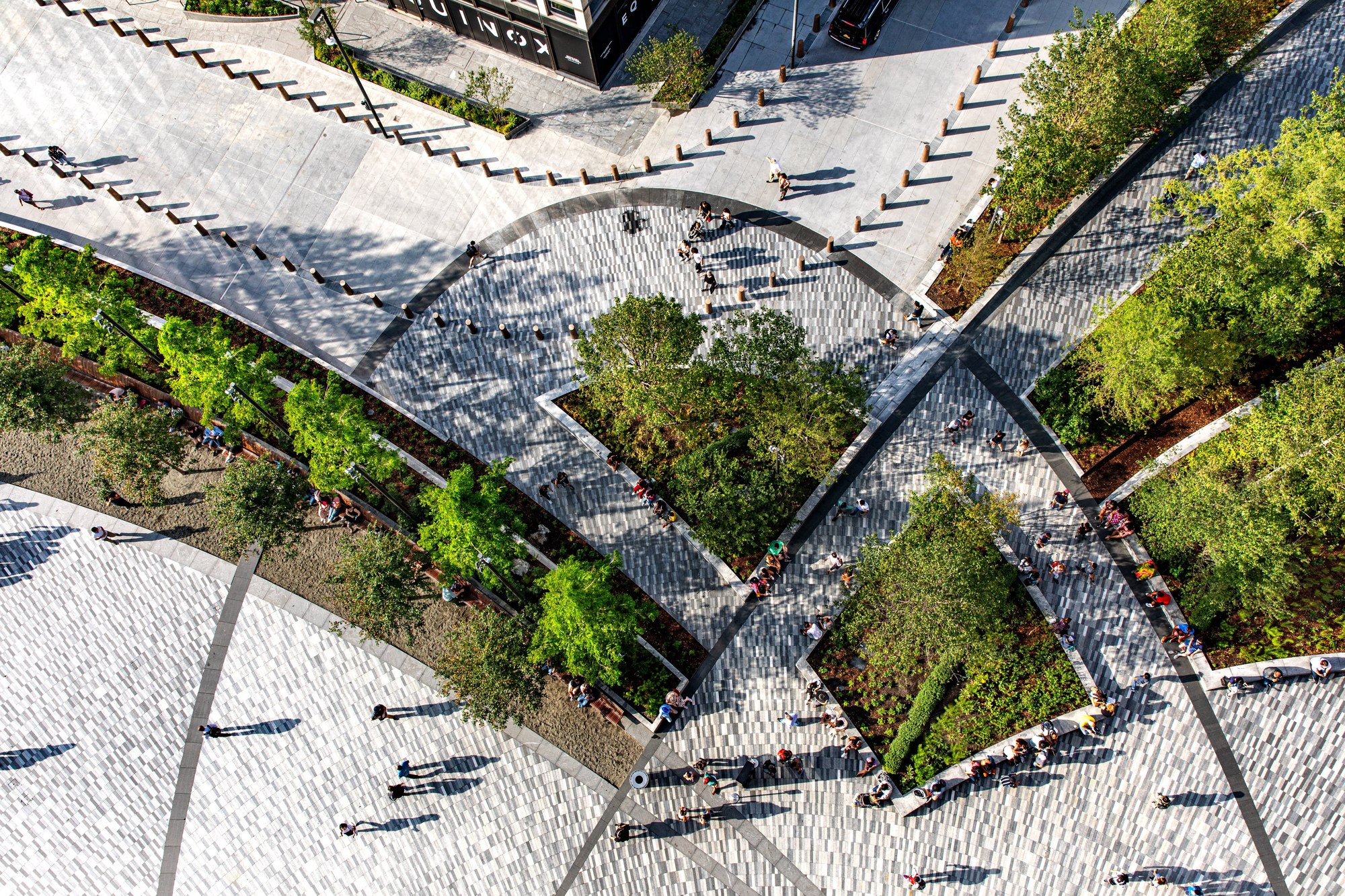 Gallery of The Public Square and Gardens at Hudson Yards / Nelson Byrd