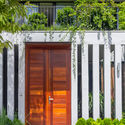 Stepping Green House / HGAA - Exterior Photography, Door, Facade