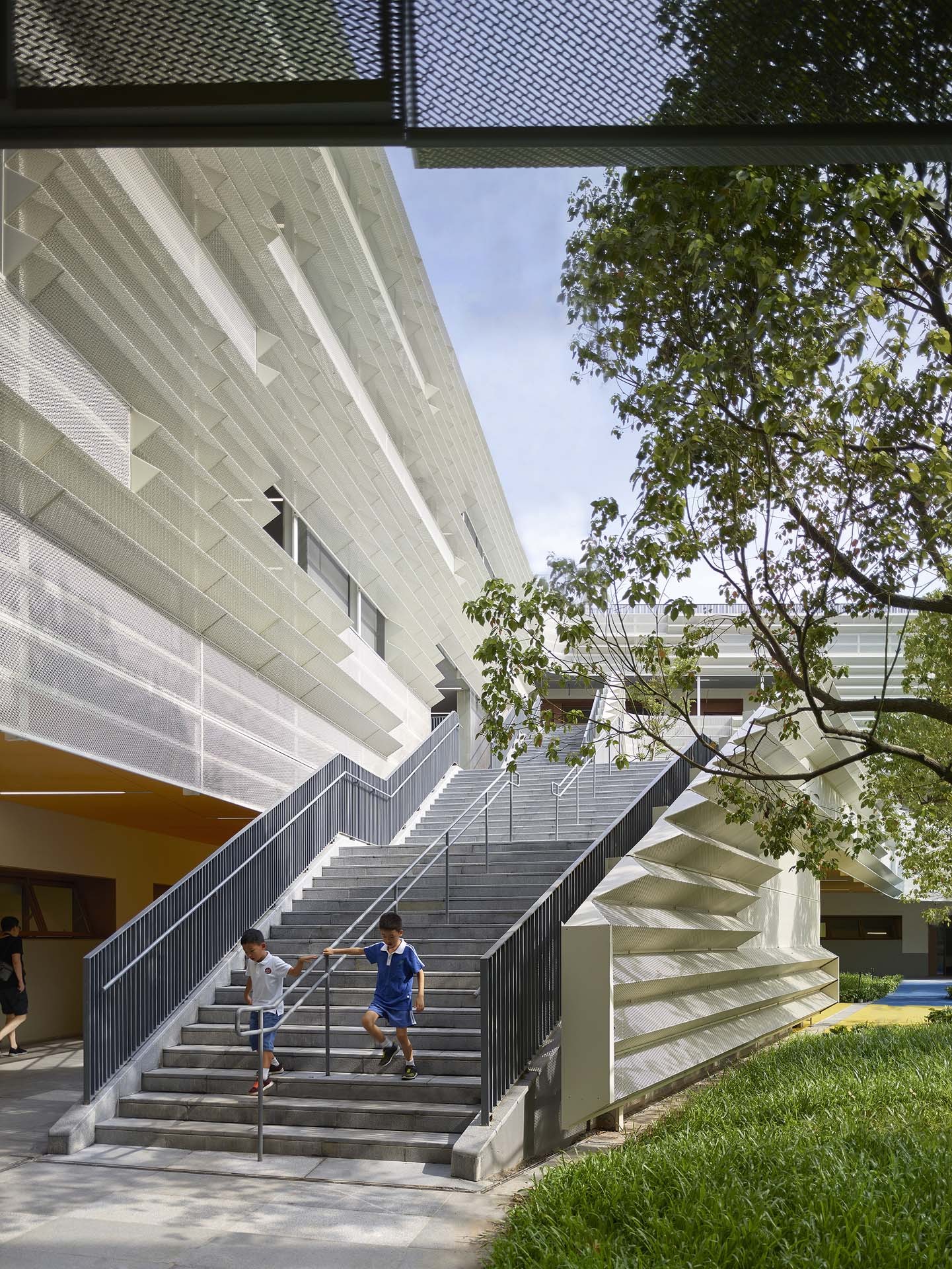 Gallery of Shenzhen Nanshan Foreign Language School / Studio Link-Arc - 13