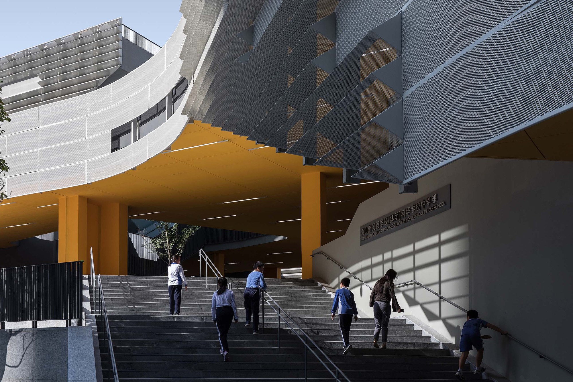 Gallery of Shenzhen Nanshan Foreign Language School / Studio Link-Arc - 5