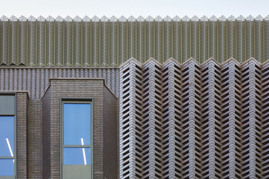 Office Group York House  / dMFK - Exterior Photography, Facade, Windows