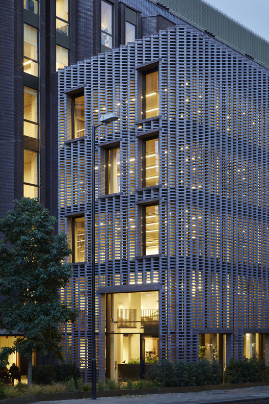 Office Group York House  / dMFK - Exterior Photography, Windows, Facade