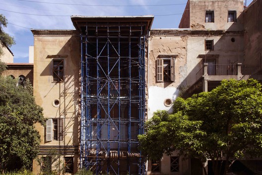 Annabel Karim Kassar Transforms 19th-century Structure into a Contemporary Family Home Annabel Karim Kassar Transforms 19th-century Structure into a Contemporary Family Home - Image 5 of 15