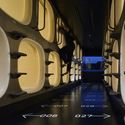Hotel Cápsula Nine Hours / Naruse Inokuma Architects - Imagem 4 de 17