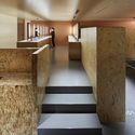 Hotel Cápsula Nine Hours / Naruse Inokuma Architects - Imagem 2 de 17