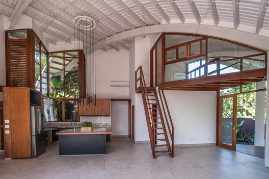 Itamambuca House / Vidal & Sant'Anna Itamambuca House / Vidal & Sant'Anna - Image 3 of 25