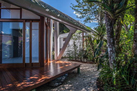 Itamambuca House / Vidal & Sant'Anna Itamambuca House / Vidal & Sant'Anna - Image 8 of 25