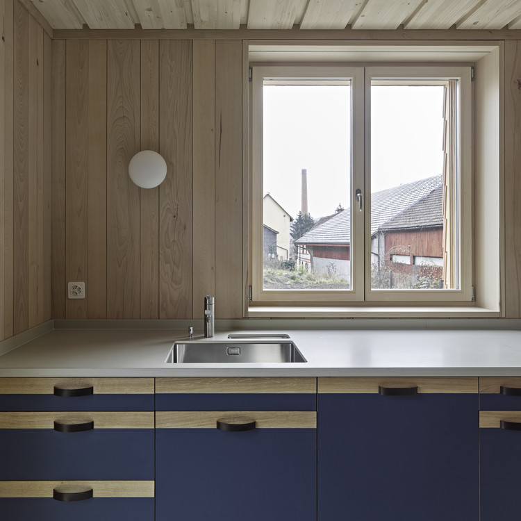 Schärrer House / bernath+widmer - Sink, Countertop, Windows, Kitchen