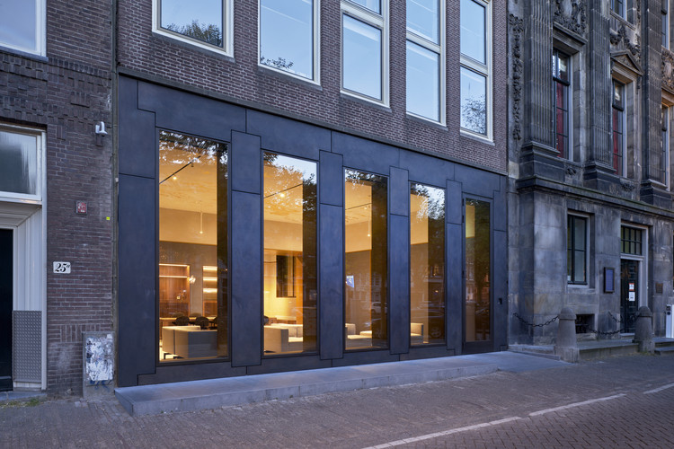 Trippenhuis Complex / Office Winhov - Windows, Brick, Facade