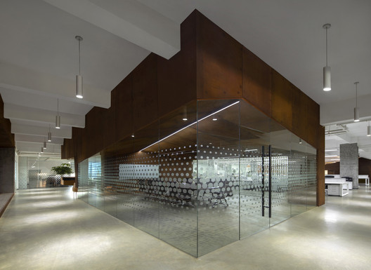 CCELL Office / CM Design - Image 9 of 24