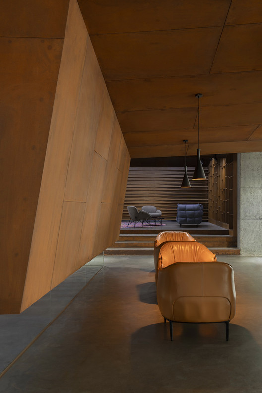 CCELL Office / CM Design - Image 5 of 24