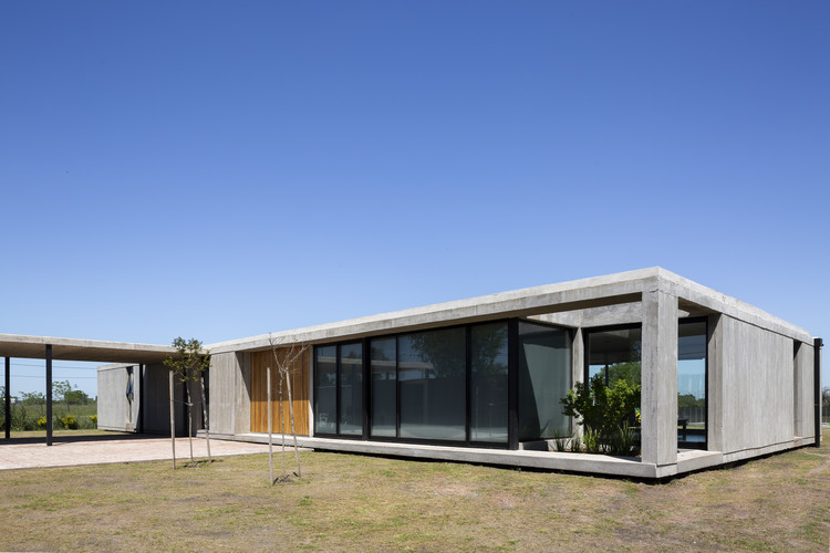 Casa la cañada / Felipe Gonzalez Arzac arquitecto - Casas, Puerta, Fachada