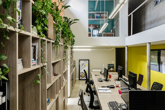 LP arquitetos Headquarters / Luiz Paulo Andrade Arquitetos - Image 13 of 19