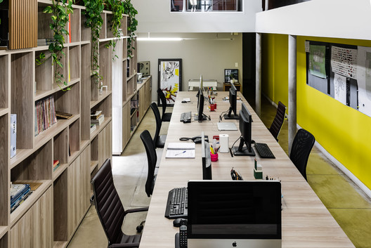 LP arquitetos Headquarters / Luiz Paulo Andrade Arquitetos - Image 14 of 19