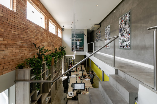 LP arquitetos Headquarters / Luiz Paulo Andrade Arquitetos - Image 6 of 19
