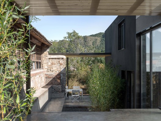 Yard under the Tree / Evolution Design Yard under the Tree / Evolution Design - Image 25 of 33