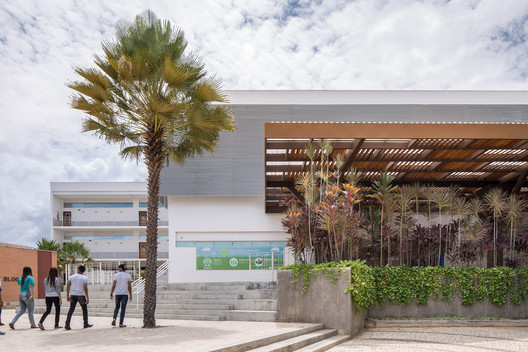 Unileão Educational Pavilions / Lins Arquitetos Associados Unileão Educational Pavilions / Lins Arquitetos Associados - Exterior Photography