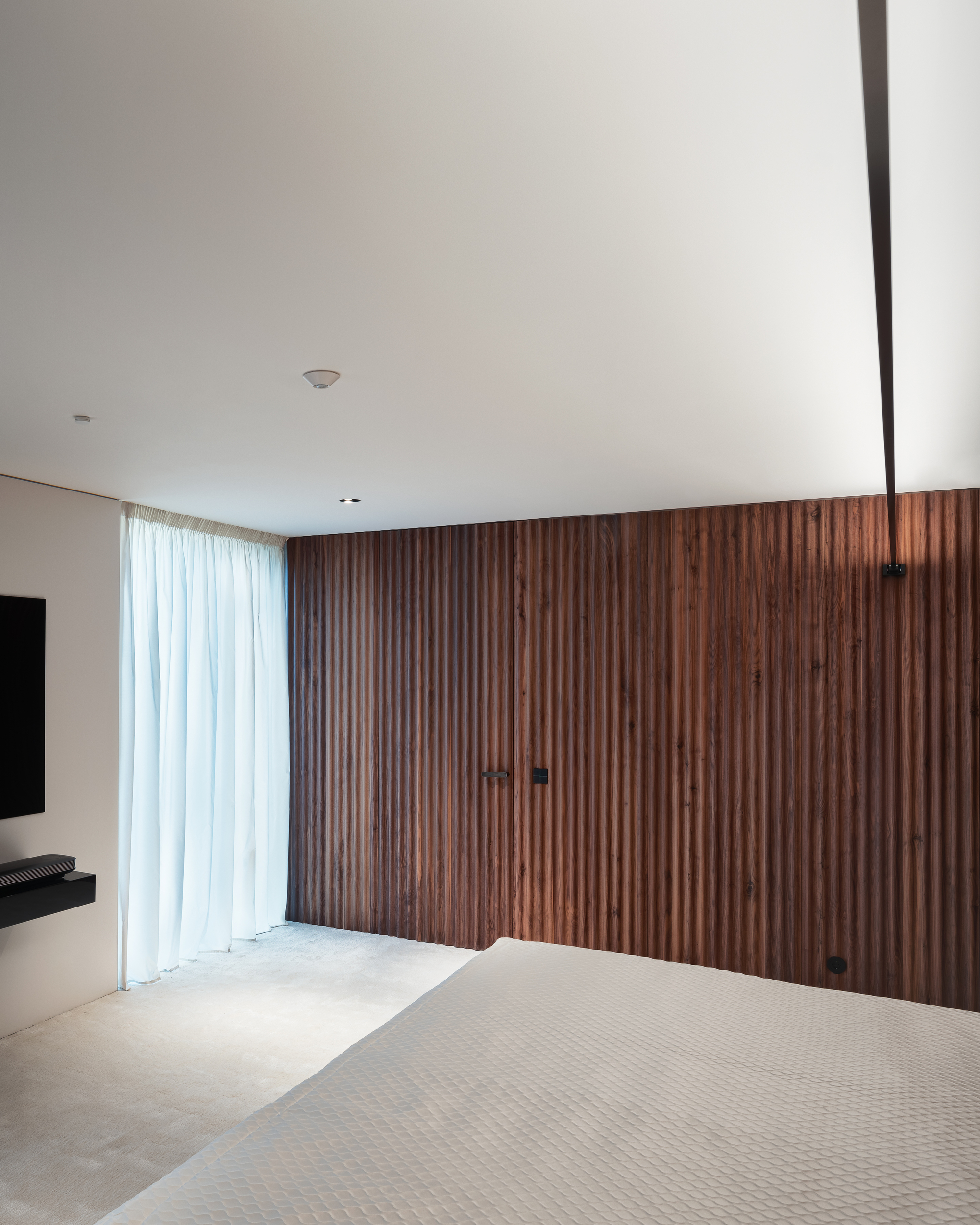 Gallery of Eclipse house / I/O architects 18