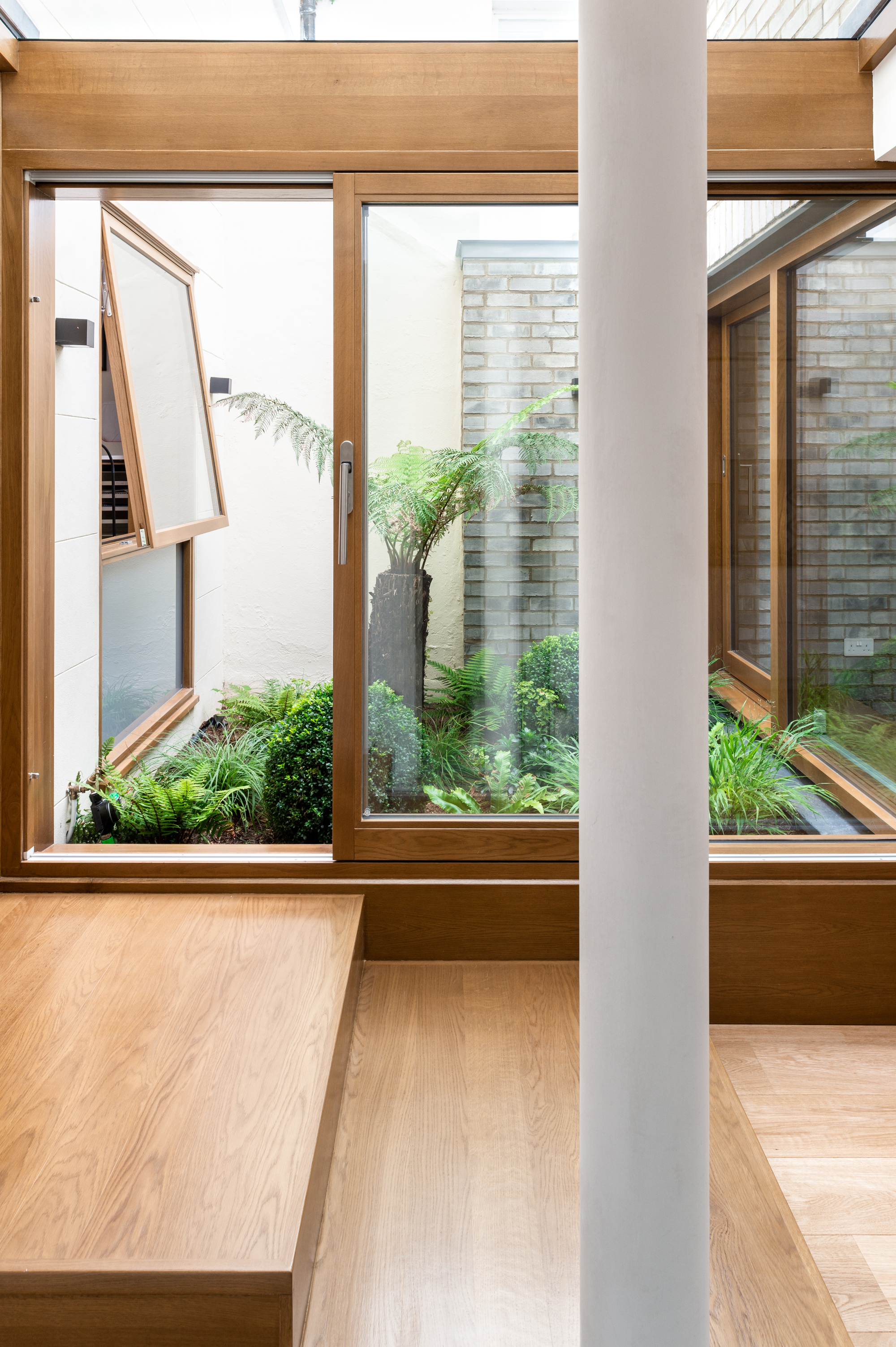 Galería de Casa Harefield Road East / Gruff - 16