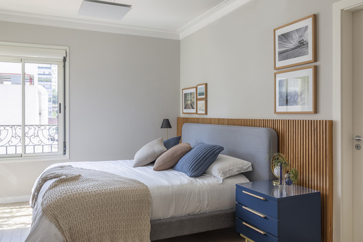 Jardins Apartment / AS Design Arquitetura - Interior Photography, Bedroom, Wood, Bed