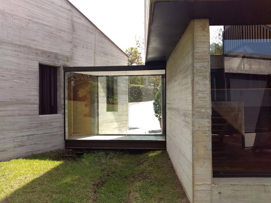Casas de concreto aparente na Colômbia - Imagem 10 de 15