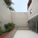Casas de hormigón en Perú: 10 viviendas contemporáneas que usan concreto como estructura y terminación - Imagen 3 de 4
