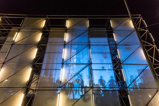 Conexidade Installation / Estúdio Chão Conexidade Installation / Estúdio Chão - Interior Photography, Stairs, Glass, Facade