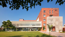 Vidya Devi Jindal Paramedical College / SpaceMatters