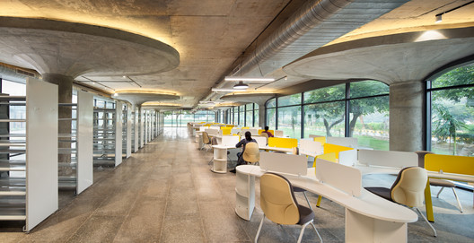 Vidya Devi Jindal Paramedical College / SpaceMatters - Interior Photography