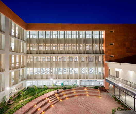 Vidya Devi Jindal Paramedical College / SpaceMatters - Exterior Photography, Facade