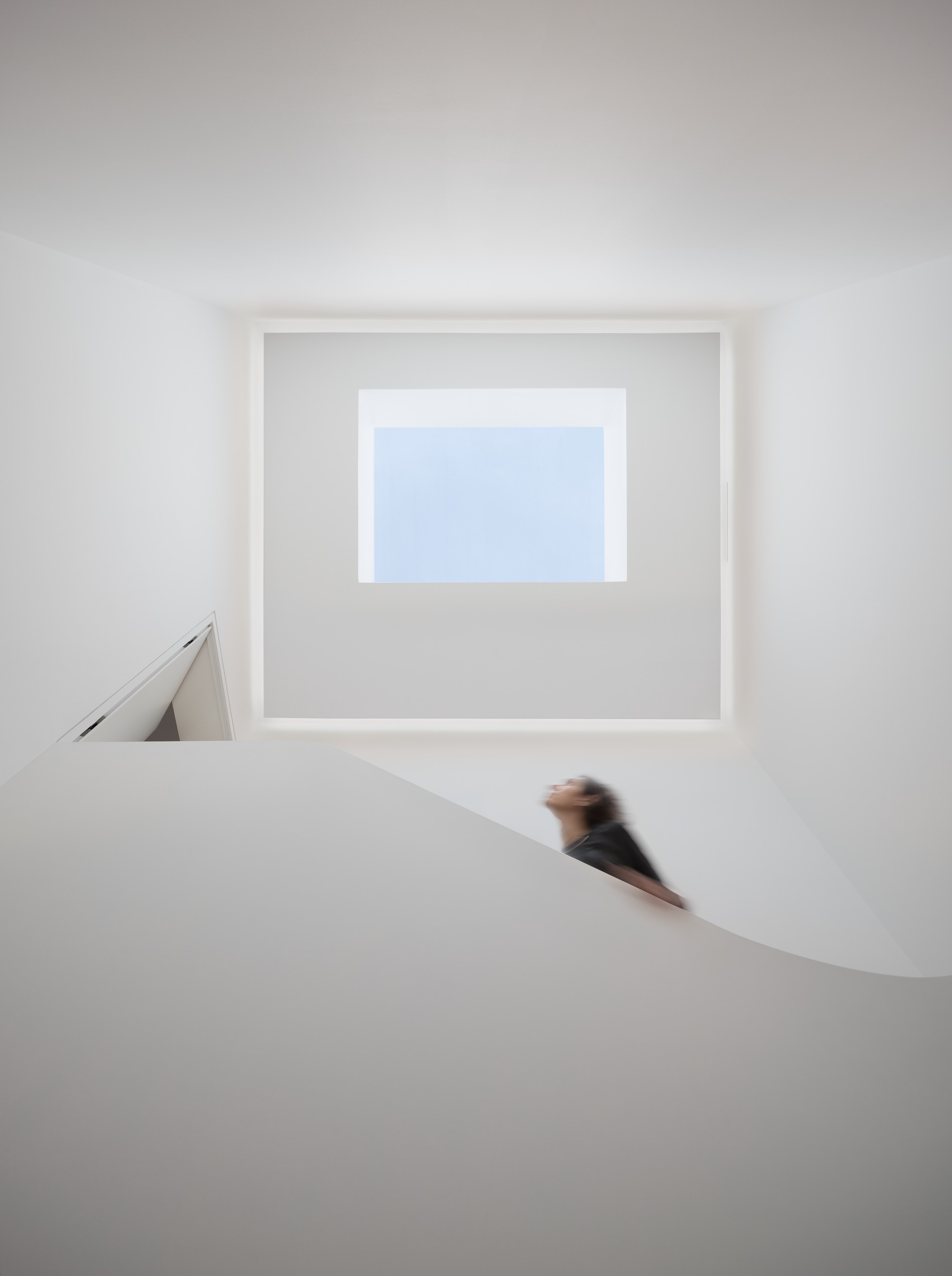 Https Www Archdaily Com 919104 Her Shop Clap Studio 2019 06 17t16 00 00 000z Weekly 0 5 Https Images Adsttc Com Media Images 5d01 C0a5 284d D152 0500 00e5 Large Jpg Clap Studio Interior Design Her 03 0 Jpg 1560395929 C Daniel Rueda