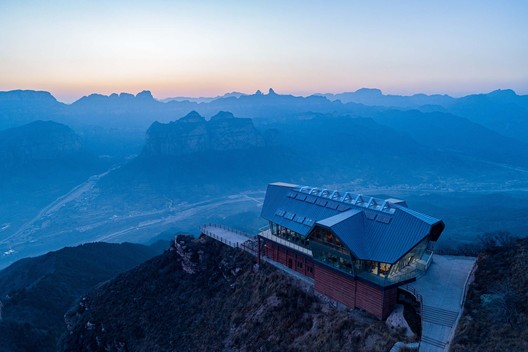 Restaurant on the Cliff / Skyland Architecture - Exterior Photography