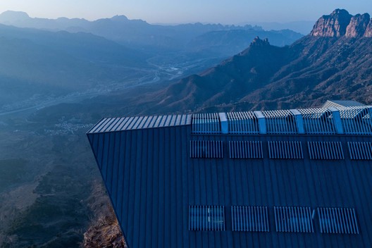 Restaurant on the Cliff / Skyland Architecture - Exterior Photography