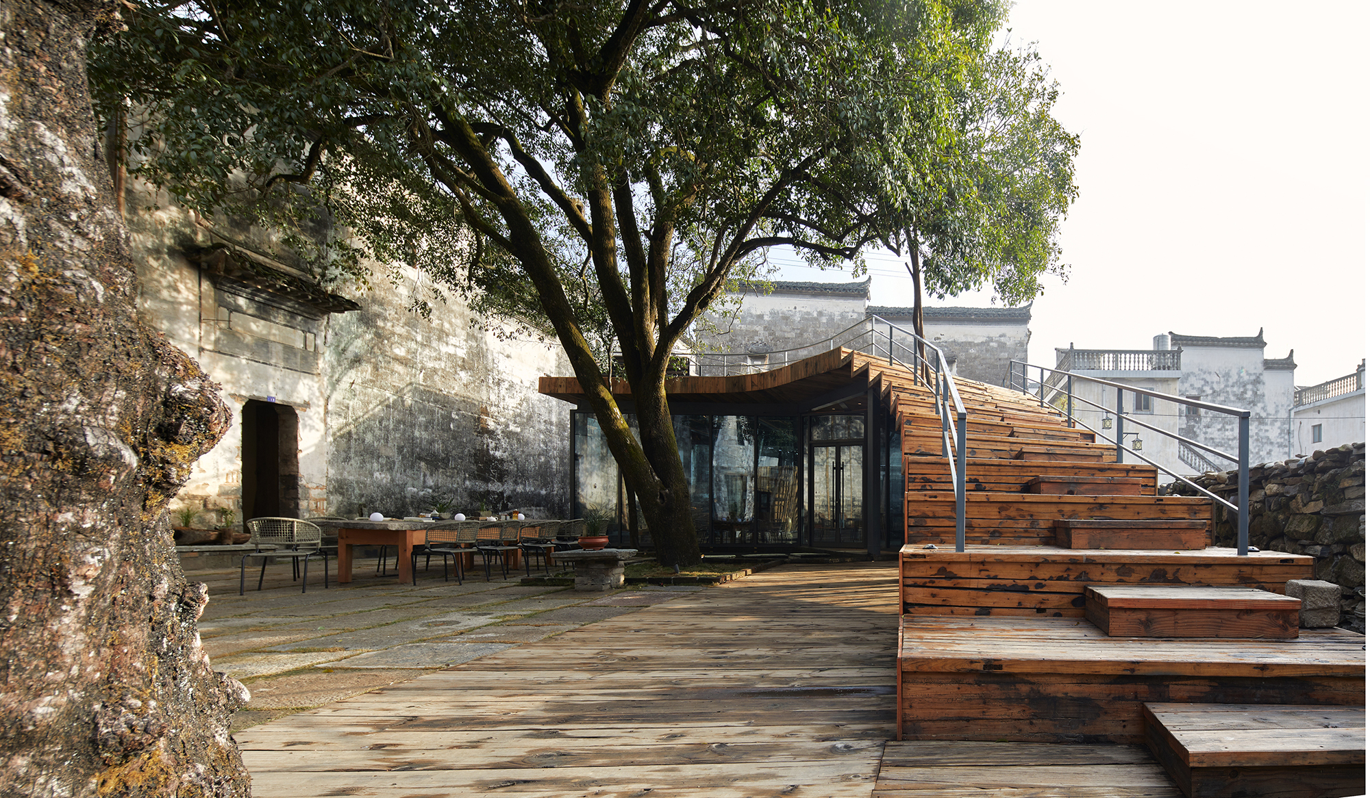 婺源虹关村留耕堂修复与改造/ 三文建筑/ 何崴工作室| ArchDaily