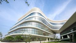 Huawei Nanjing Research & Development Center / AECOM