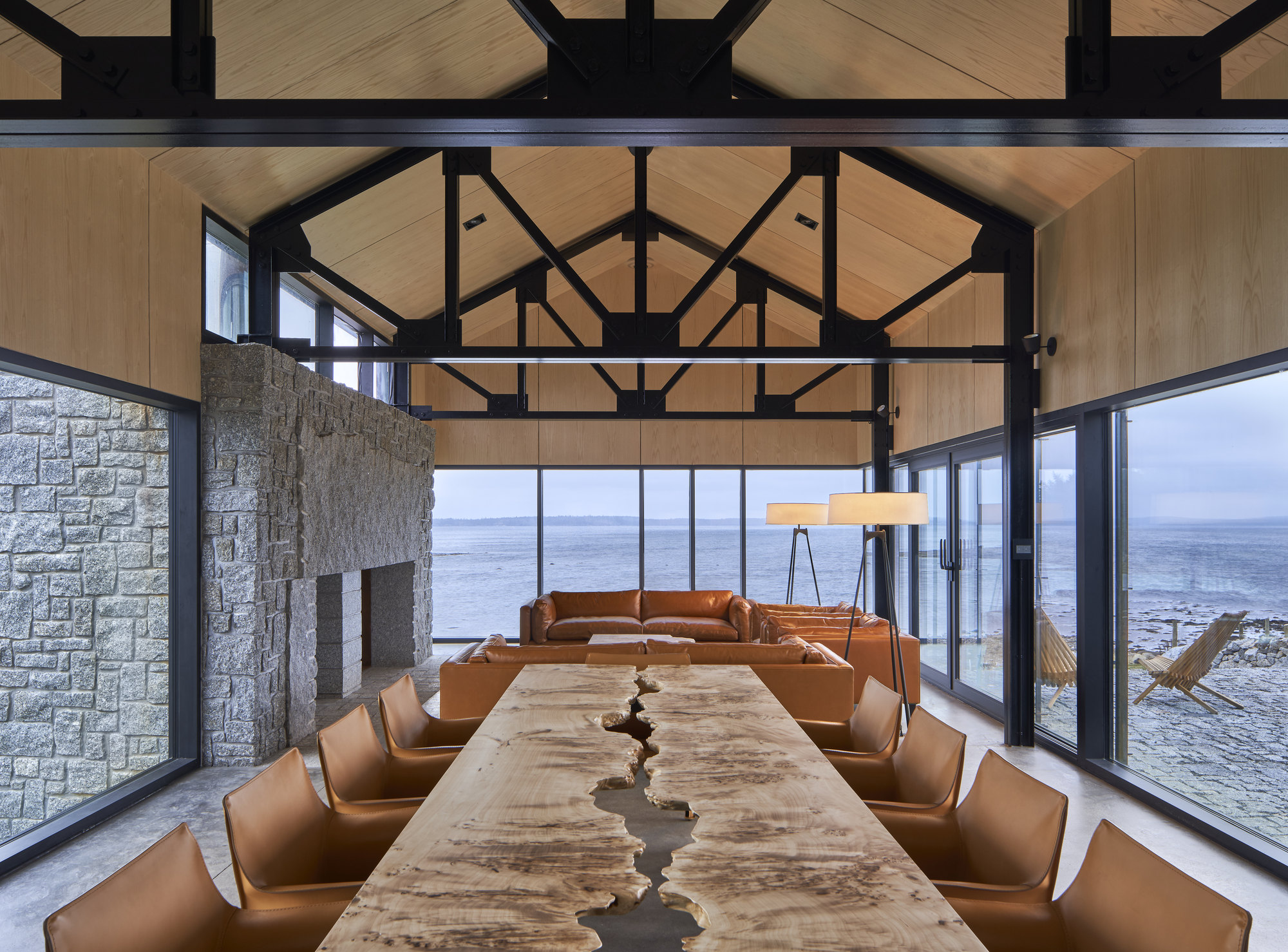 Galería de Casa Smith / MacKayLyons Sweetapple Architects 14